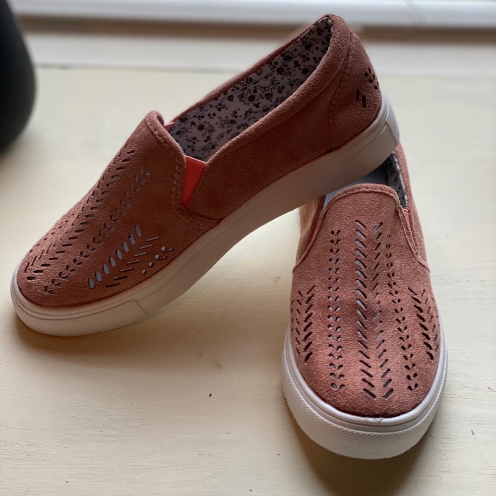 Women’s Slip-on shoes
